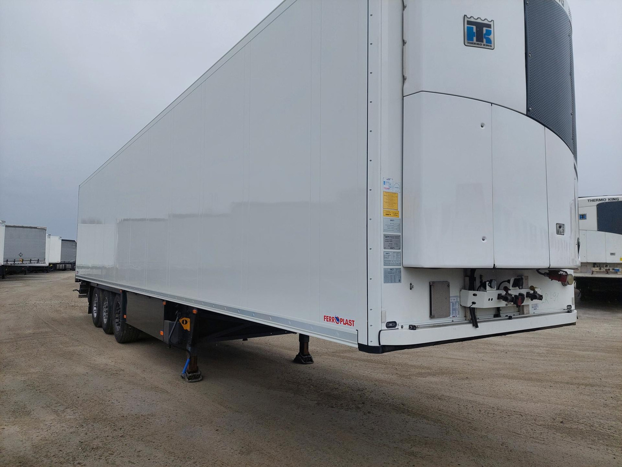 2018 Schmitz Cargobull Double Deck FP 60 ThermoKing SLXi 300 Lifting Axle - Полуприцеп-рефрижератор: фото 4 2018 Schmitz Cargobull Double Deck FP 60 ThermoKing SLXi 300 Lifting Axle - Полуприцеп-рефрижератор: фото 4