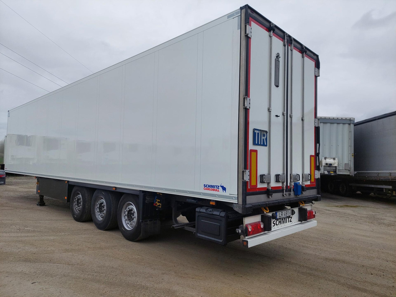 2018 Schmitz Cargobull Double Deck FP 60 ThermoKing SLXi 300 Lifting Axle - Полуприцеп-рефрижератор: фото 3 2018 Schmitz Cargobull Double Deck FP 60 ThermoKing SLXi 300 Lifting Axle - Полуприцеп-рефрижератор: фото 3