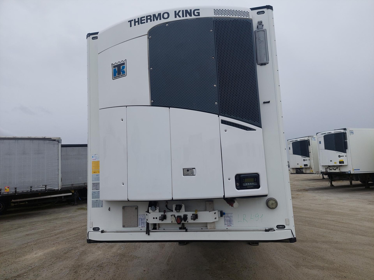 2018 Schmitz Cargobull Double Deck FP 60 ThermoKing SLXi 300 Lifting Axle - Полуприцеп-рефрижератор: фото 2 2018 Schmitz Cargobull Double Deck FP 60 ThermoKing SLXi 300 Lifting Axle - Полуприцеп-рефрижератор: фото 2