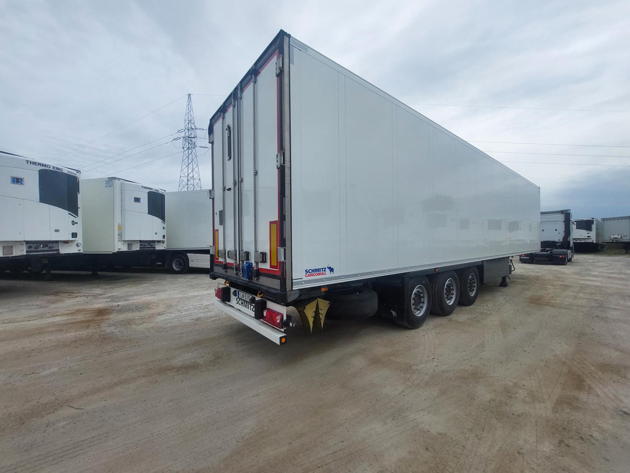 2018 Schmitz Cargobull SKO Double Deck FP 60 ThermoKing SLXi 300 Lifting Axle - Полуприцеп-рефрижератор: фото 3 2018 Schmitz Cargobull SKO Double Deck FP 60 ThermoKing SLXi 300 Lifting Axle - Полуприцеп-рефрижератор: фото 3