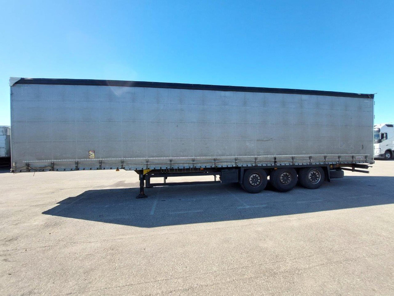 2019 Schmitz Cargobull SCS24/L - Тентованный полуприцеп: фото 3 2019 Schmitz Cargobull SCS24/L - Тентованный полуприцеп: фото 3