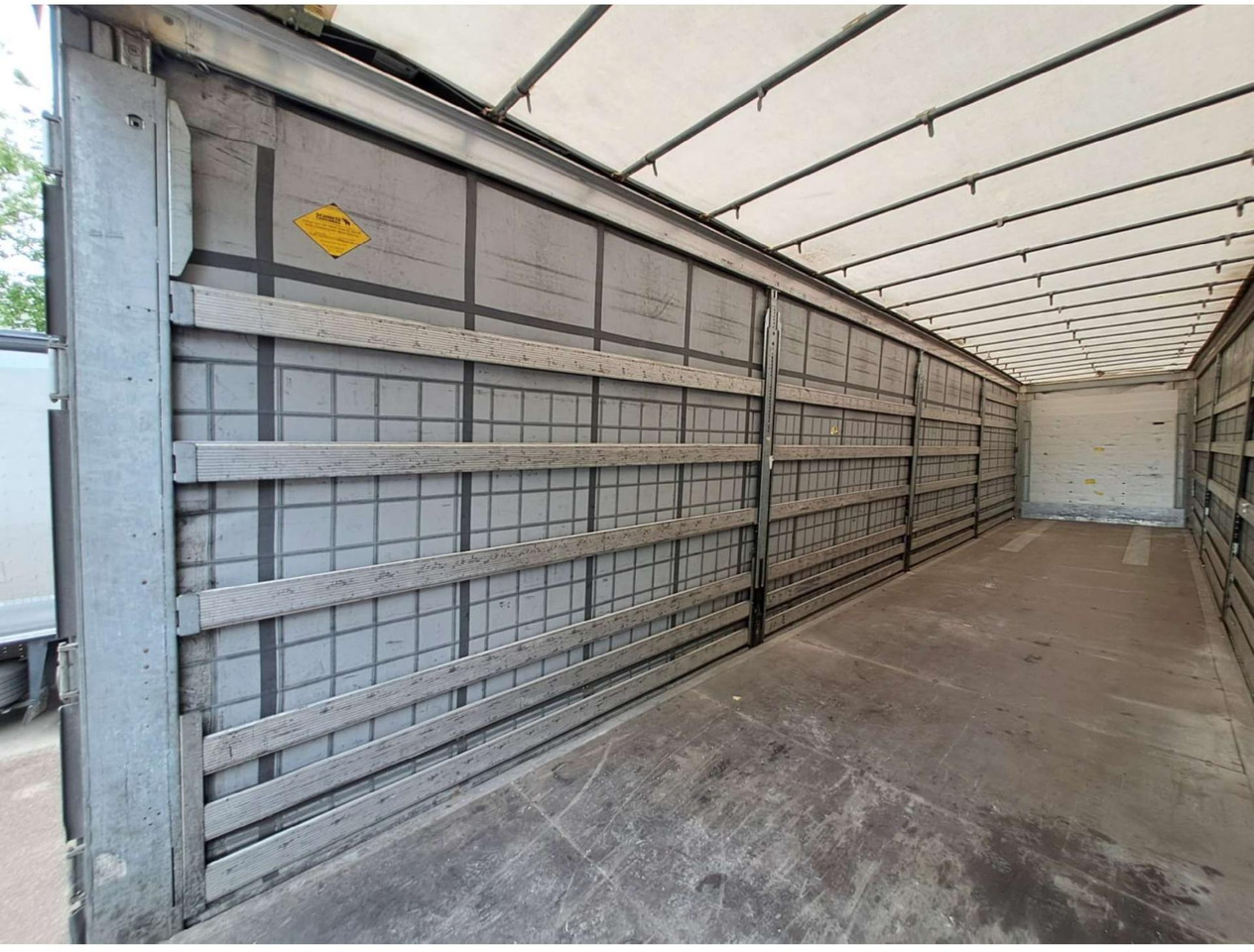 2019 Schmitz Cargobull SCS24/L Varios - Тентованный полуприцеп: фото 4 2019 Schmitz Cargobull SCS24/L Varios - Тентованный полуприцеп: фото 4