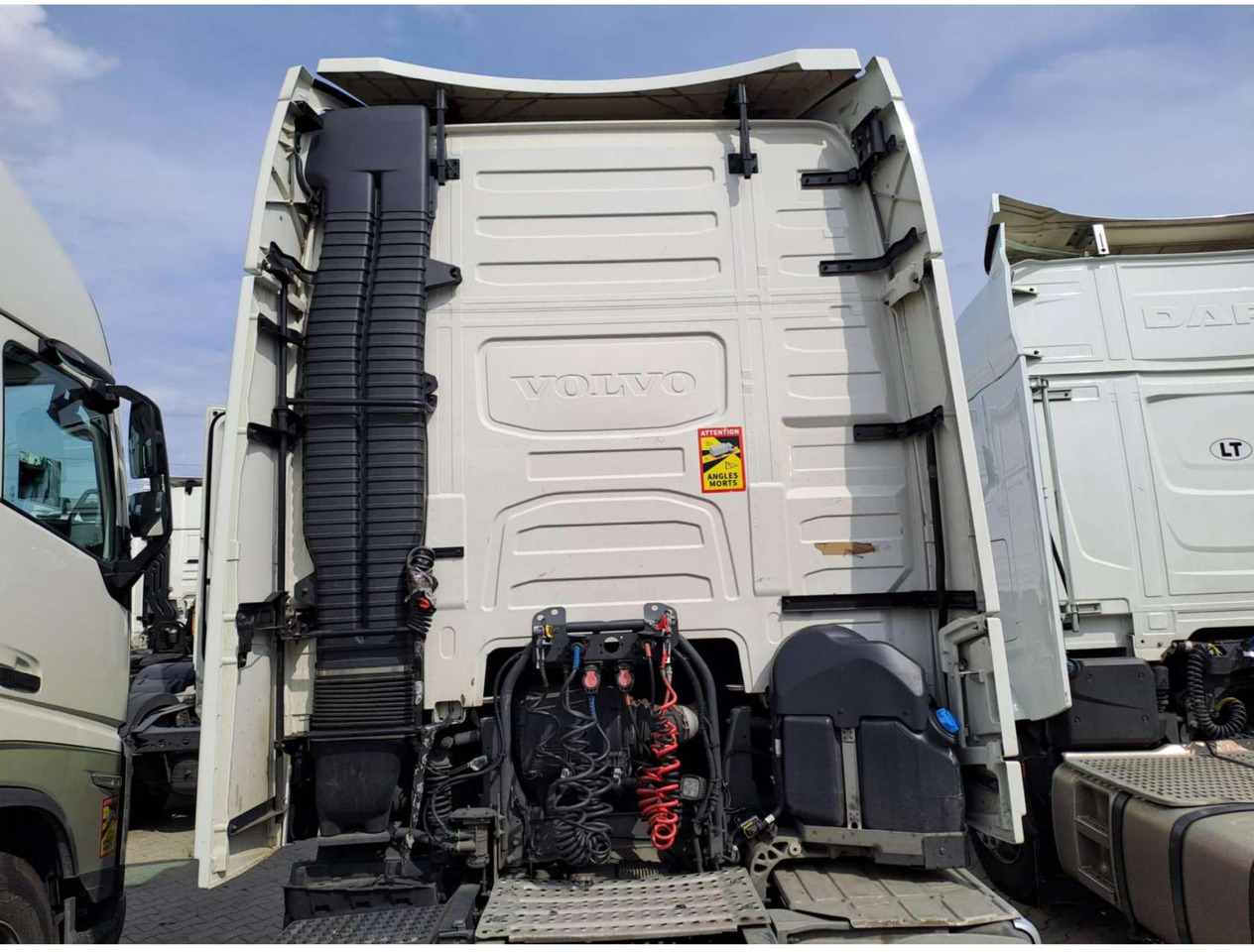 2023 Volvo FH 460 Globetrotter XL Varios i-Save - Тягач: фото 4 2023 Volvo FH 460 Globetrotter XL Varios i-Save - Тягач: фото 4