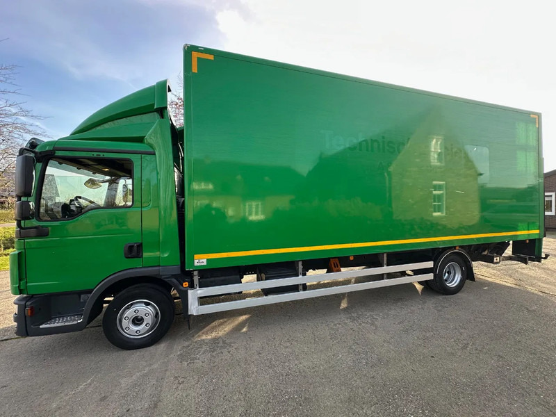 MAN TGL 12.220 / NL TRUCK / 12T / BOX+LIFT 2000kg+SIDE DOOR / AIRCO - Грузовик с закрытым кузовом: фото 2 MAN TGL 12.220 / NL TRUCK / 12T / BOX+LIFT 2000kg+SIDE DOOR / AIRCO - Грузовик с закрытым кузовом: фото 2