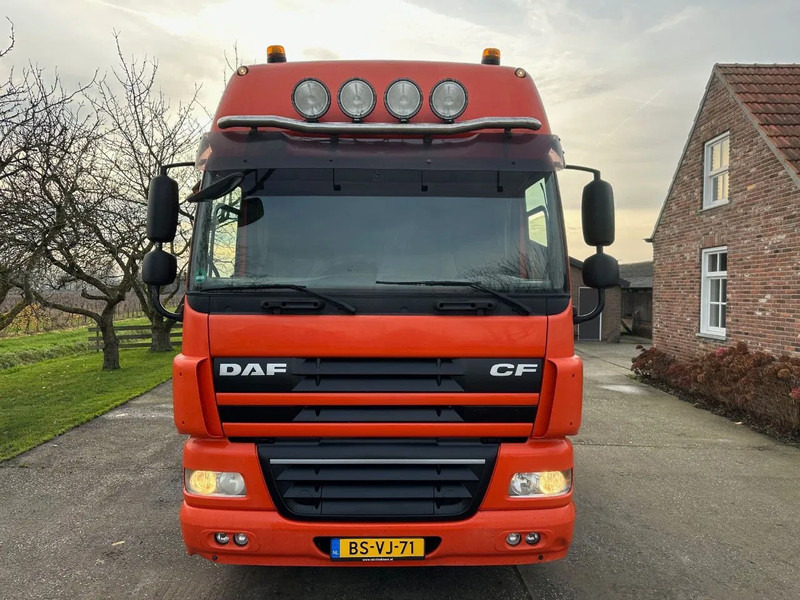 DAF CF 85.360 / EURO5 / NL TRUCK / 4X2 / NEW TACHO / SPACECAB / AIRCO / AUTOMATIC - Тягач: фото 2 DAF CF 85.360 / EURO5 / NL TRUCK / 4X2 / NEW TACHO / SPACECAB / AIRCO / AUTOMATIC - Тягач: фото 2