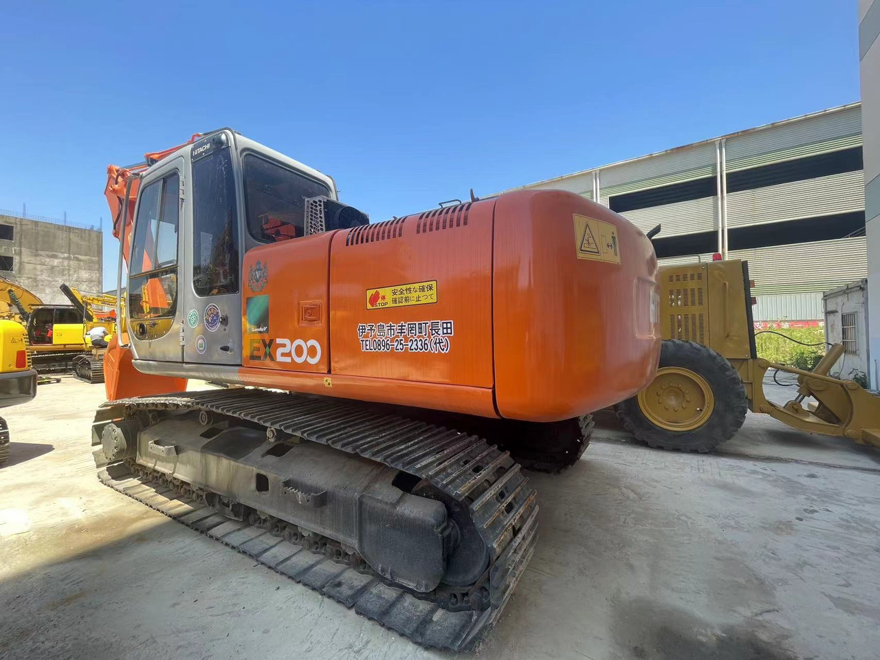 HITACHI ZX200 - Гусеничный экскаватор: фото 3 HITACHI ZX200 - Гусеничный экскаватор: фото 3