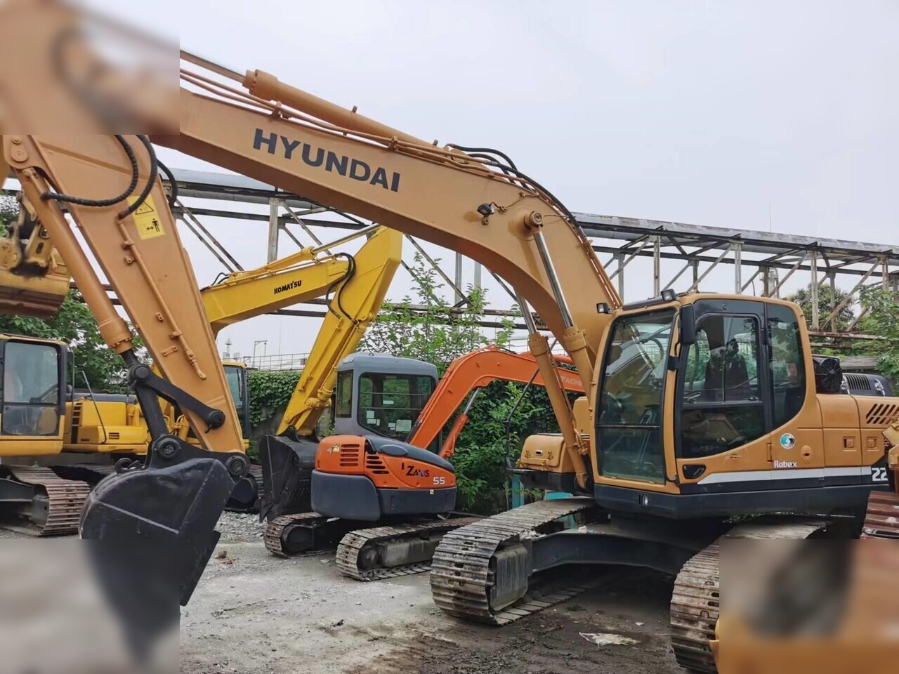 HYUNDAI ROBEX 220 LC-9S - Гусеничный экскаватор: фото 3 HYUNDAI ROBEX 220 LC-9S - Гусеничный экскаватор: фото 3