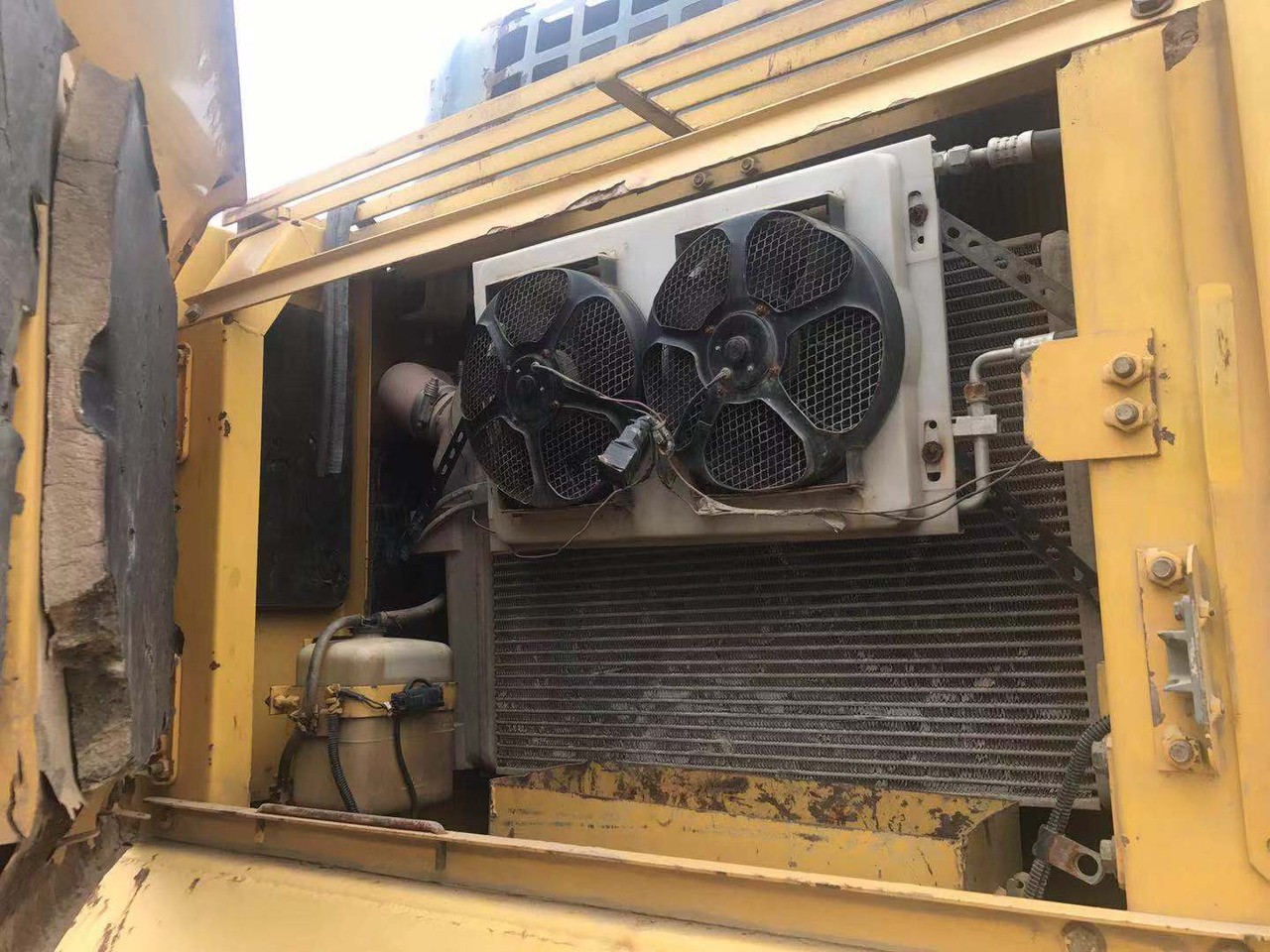 KOMATSU PC350-7 - Гусеничный экскаватор: фото 5 KOMATSU PC350-7 - Гусеничный экскаватор: фото 5