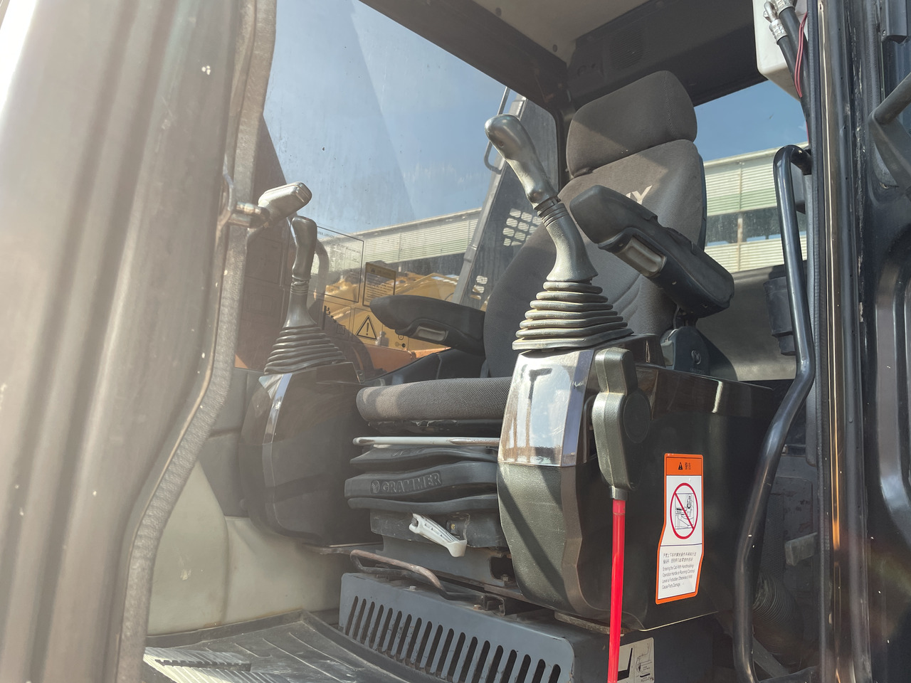 Гусеничный экскаватор SANY SY135C: фото 8