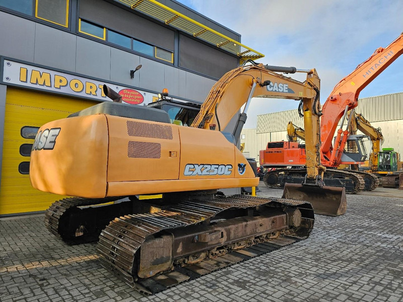 Case CX250C - Гусеничный экскаватор: фото 4 Case CX250C - Гусеничный экскаватор: фото 4