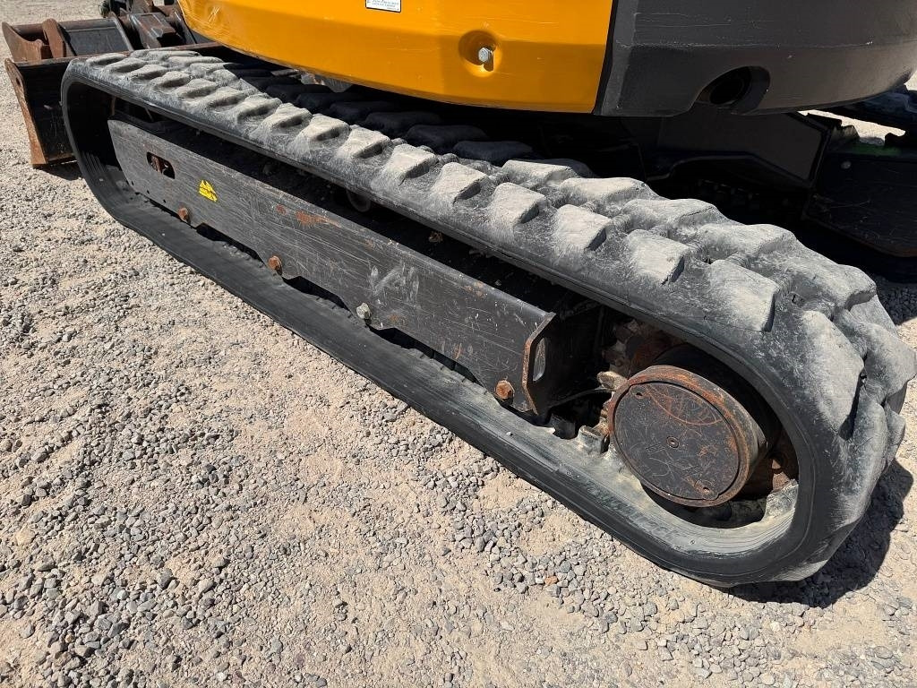 Мини-экскаватор Kato imer HD33V5: фото 7 Мини-экскаватор Kato imer HD33V5: фото 7