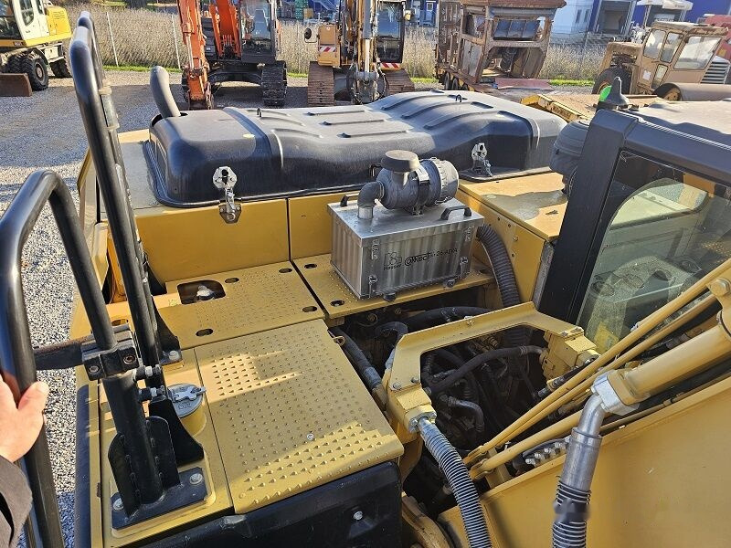 Гусеничный экскаватор Caterpillar 323EL: фото 12 Гусеничный экскаватор Caterpillar 323EL: фото 12