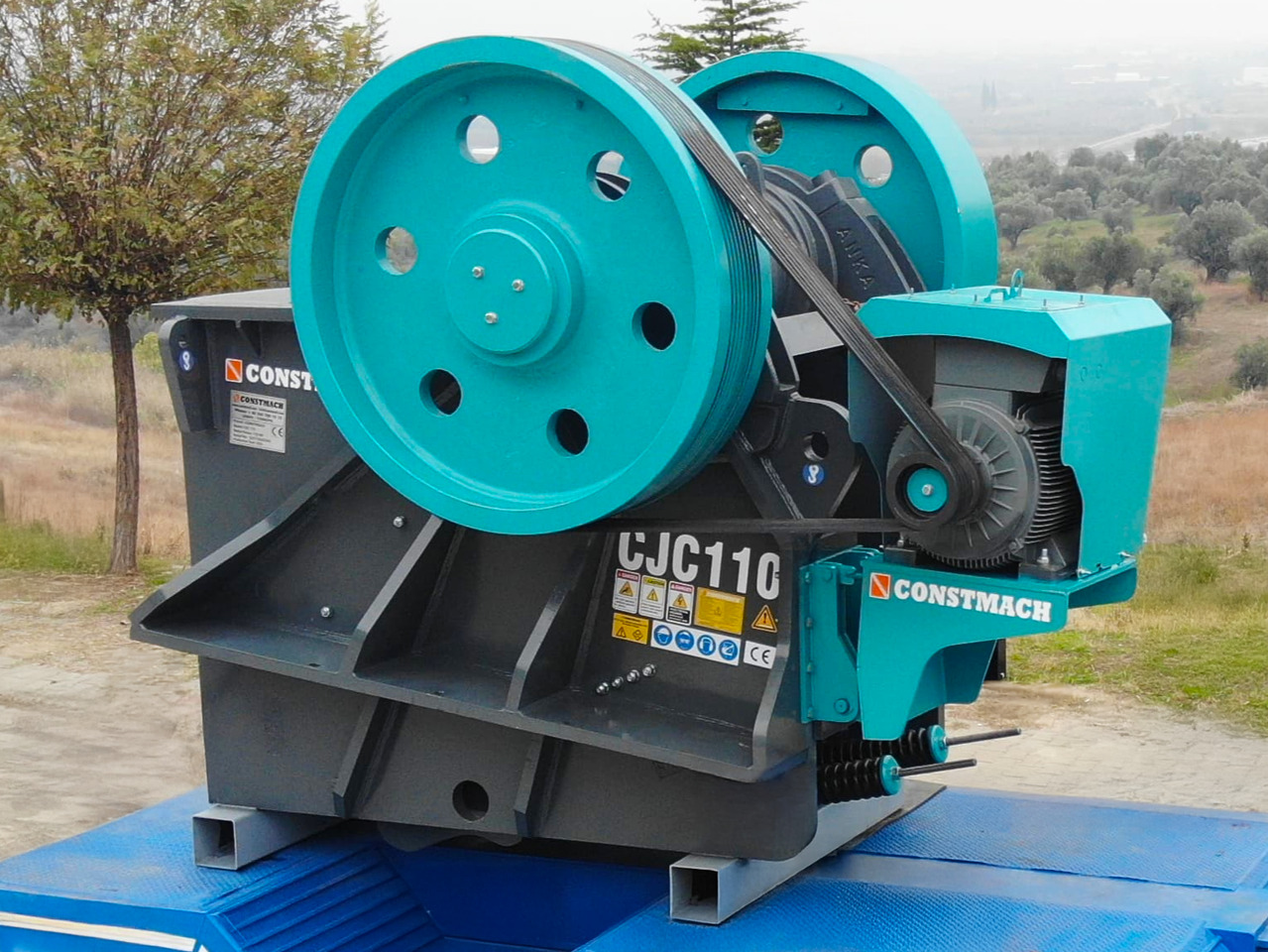 Constmach Delivery Of 60-110 Tph Jaw Crushers In Stock - Щековая дробилка: фото 1 Constmach Delivery Of 60-110 Tph Jaw Crushers In Stock - Щековая дробилка: фото 1