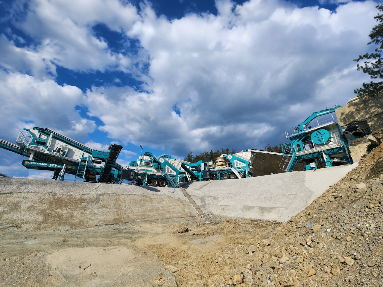 Constmach Mobile Impact Crushing Station With A Production Capacity Of 300 Tons - Мобильная дробилка: фото 3 Constmach Mobile Impact Crushing Station With A Production Capacity Of 300 Tons - Мобильная дробилка: фото 3