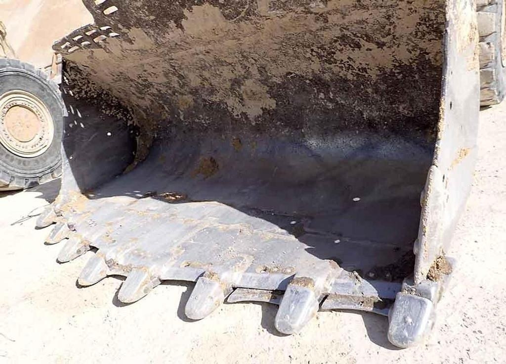 Колёсный погрузчик CAT 988K: фото 15