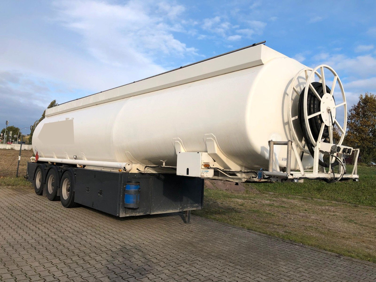 ROHR TAL-A-ZE 4Kammern*ADR*BENZIN*DIESEL*HEIZÖL - Полуприцеп-цистерна: фото 1 ROHR TAL-A-ZE 4Kammern*ADR*BENZIN*DIESEL*HEIZÖL - Полуприцеп-цистерна: фото 1