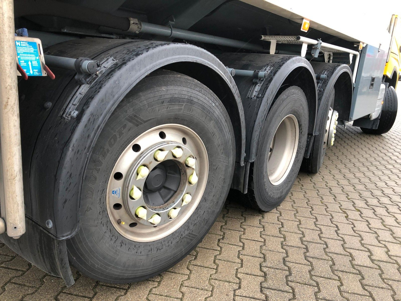 Volvo FH420 Tridem*ADR*3 Kammern 26700LT*ROHR*Sening в лизинг Volvo FH420 Tridem*ADR*3 Kammern 26700LT*ROHR*Sening: фото 7