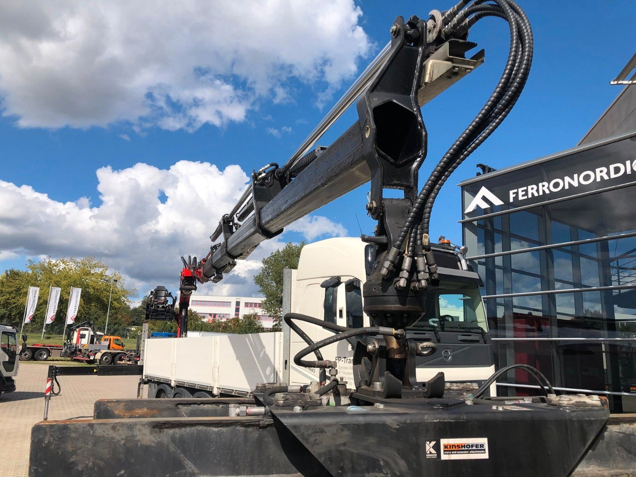 Volvo FH460 8x2 TRIDEM VLA&NLA gelenkt*FASSI F215AS.24 - Грузовик бортовой/ Платформа, Автоманипулятор: фото 4 Volvo FH460 8x2 TRIDEM VLA&NLA gelenkt*FASSI F215AS.24 - Грузовик бортовой/ Платформа, Автоманипулятор: фото 4