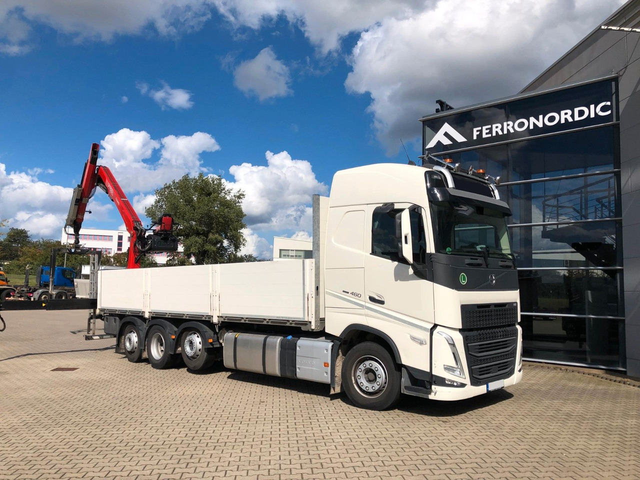 Volvo FH460 8x2 TRIDEM VLA&NLA gelenkt*FASSI F215AS.24 - Грузовик бортовой/ Платформа, Автоманипулятор: фото 5 Volvo FH460 8x2 TRIDEM VLA&NLA gelenkt*FASSI F215AS.24 - Грузовик бортовой/ Платформа, Автоманипулятор: фото 5