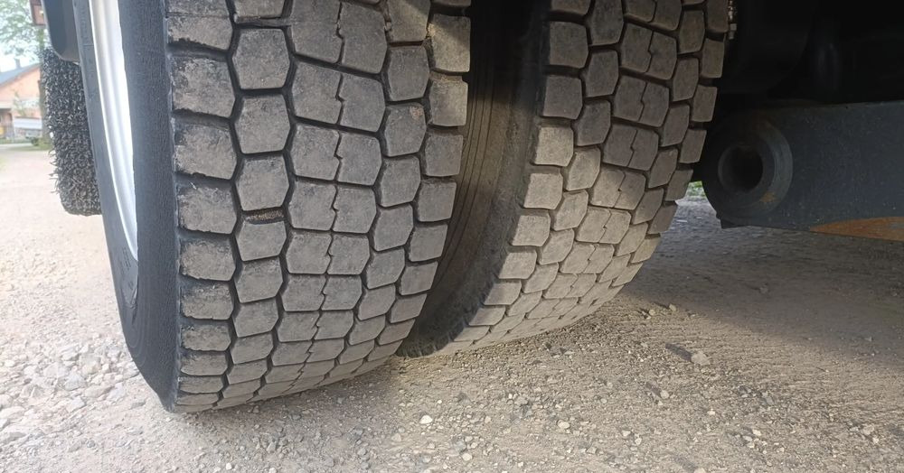 Грузовик с закрытым кузовом Mercedes-Benz Atego 1218: фото 17