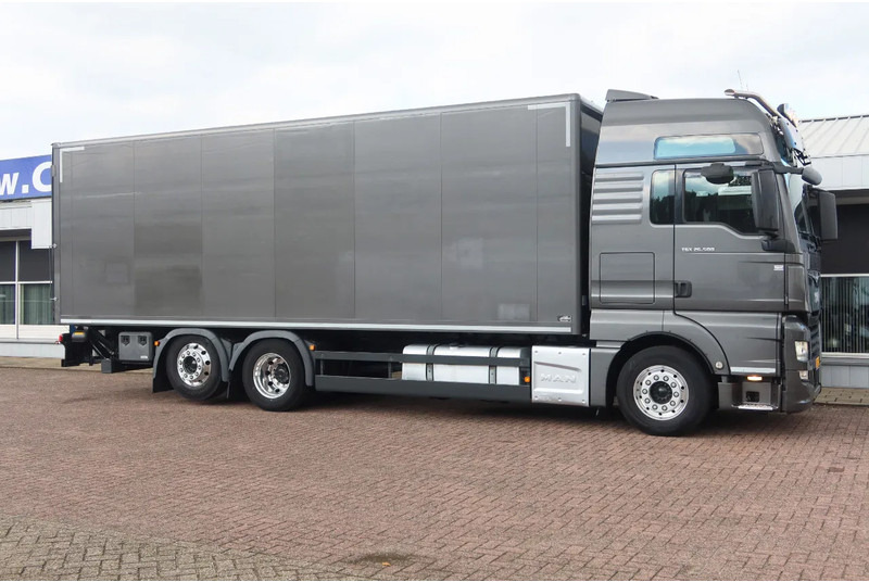 MAN TGX 26.500 6x2 Bak + Klep 3000 KG, FULL AIR SUSPENSION, SKY- LIGHTS. - Грузовик с закрытым кузовом: фото 2 MAN TGX 26.500 6x2 Bak + Klep 3000 KG, FULL AIR SUSPENSION, SKY- LIGHTS. - Грузовик с закрытым кузовом: фото 2