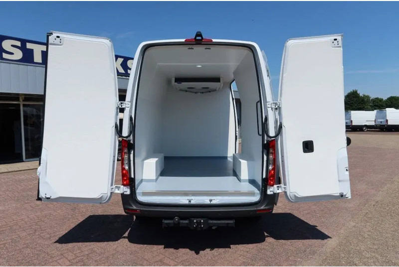 Mercedes-Benz Sprinter 315 CDI Koel/Vries/Verwarmen Carrier Xarios 350 + 220 volt nachtaansluiting - Малотоннажный рефрижератор: фото 3 Mercedes-Benz Sprinter 315 CDI Koel/Vries/Verwarmen Carrier Xarios 350 + 220 volt nachtaansluiting - Малотоннажный рефрижератор: фото 3