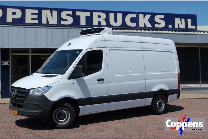 Mercedes-Benz Sprinter 315 CDI Koel/Vries/Verwarmen Carrier Xarios 350 + 220 volt nachtaansluiting - Малотоннажный рефрижератор: фото 1 Mercedes-Benz Sprinter 315 CDI Koel/Vries/Verwarmen Carrier Xarios 350 + 220 volt nachtaansluiting - Малотоннажный рефрижератор: фото 1