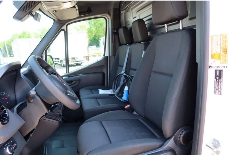 Mercedes-Benz Sprinter 315 CDI Koel/Vries/Verwarmen Carrier Xarios 350 + 220 volt nachtaansluiting - Малотоннажный рефрижератор: фото 5 Mercedes-Benz Sprinter 315 CDI Koel/Vries/Verwarmen Carrier Xarios 350 + 220 volt nachtaansluiting - Малотоннажный рефрижератор: фото 5
