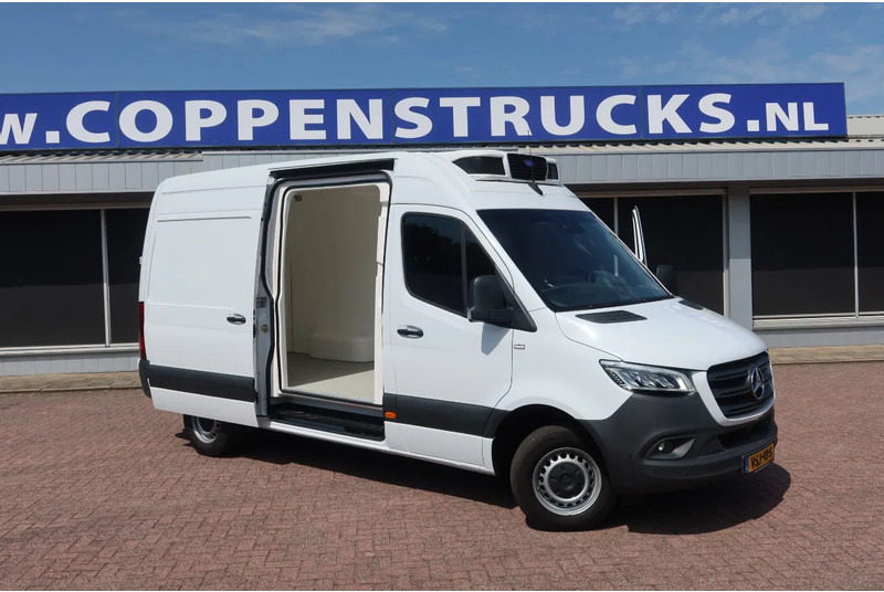 Mercedes-Benz Sprinter 317 Koel/Vries L2/H2 220 Volt stekker - Малотоннажный рефрижератор: фото 2 Mercedes-Benz Sprinter 317 Koel/Vries L2/H2 220 Volt stekker - Малотоннажный рефрижератор: фото 2