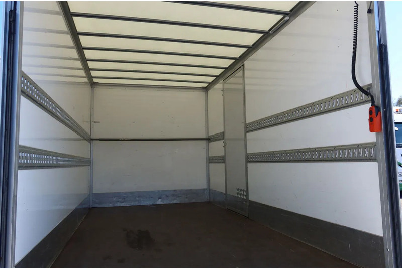 Mercedes-Benz Sprinter 515 CDI - Малотоннажный фургон: фото 4 Mercedes-Benz Sprinter 515 CDI - Малотоннажный фургон: фото 4