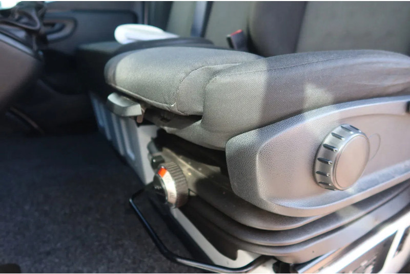 Mercedes-Benz Sprinter 516 CDI Koel/Vries + Dhollandia Klep 750 kg Carrier 300 Xarios Dag + nacht 220 Volt - Малотоннажный рефрижератор: фото 5 Mercedes-Benz Sprinter 516 CDI Koel/Vries + Dhollandia Klep 750 kg Carrier 300 Xarios Dag + nacht 220 Volt - Малотоннажный рефрижератор: фото 5