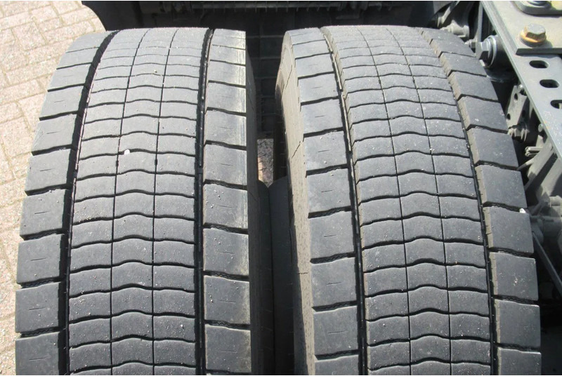Тягач Mercedes-Benz Antos 1833 L: фото 14