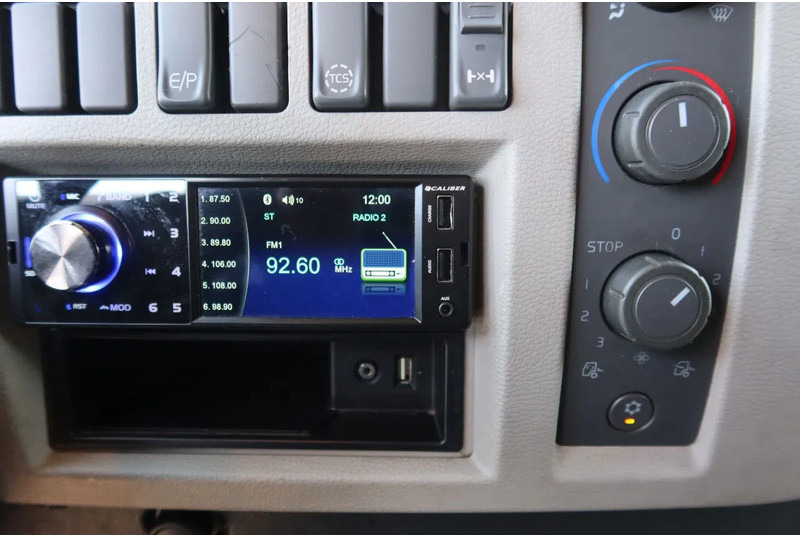 Грузовик с закрытым кузовом Volvo FE Bak+Klep Dhollanida 2.000 kg: фото 9 Грузовик с закрытым кузовом Volvo FE Bak+Klep Dhollanida 2.000 kg: фото 9