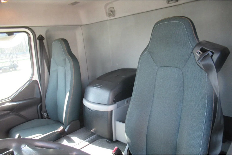 Volvo FL 250 Bakwagen + 6 deuren + Laadklep 2000 kg - Грузовик с закрытым кузовом: фото 5 Volvo FL 250 Bakwagen + 6 deuren + Laadklep 2000 kg - Грузовик с закрытым кузовом: фото 5