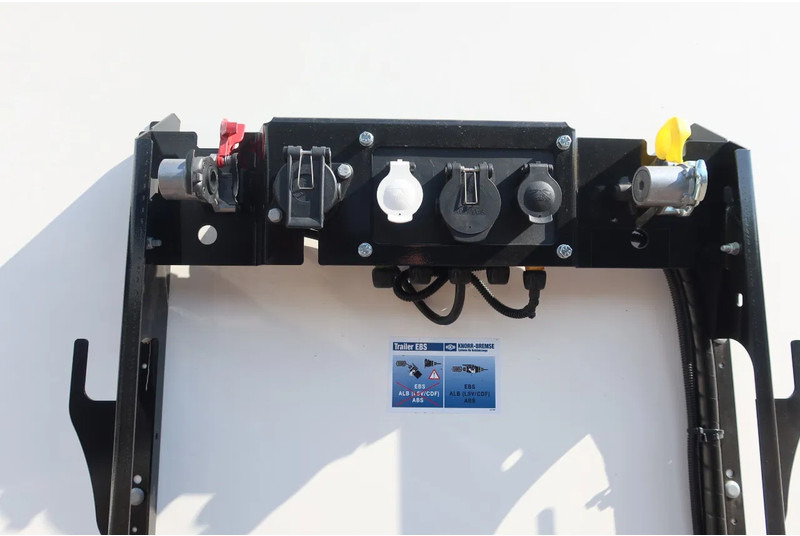 Полуприцеп-фургон Wielton 3 Asser. Gesloten met Dhollandia klep 2500 kg Lift as: фото 19 Полуприцеп-фургон Wielton 3 Asser. Gesloten met Dhollandia klep 2500 kg Lift as: фото 19