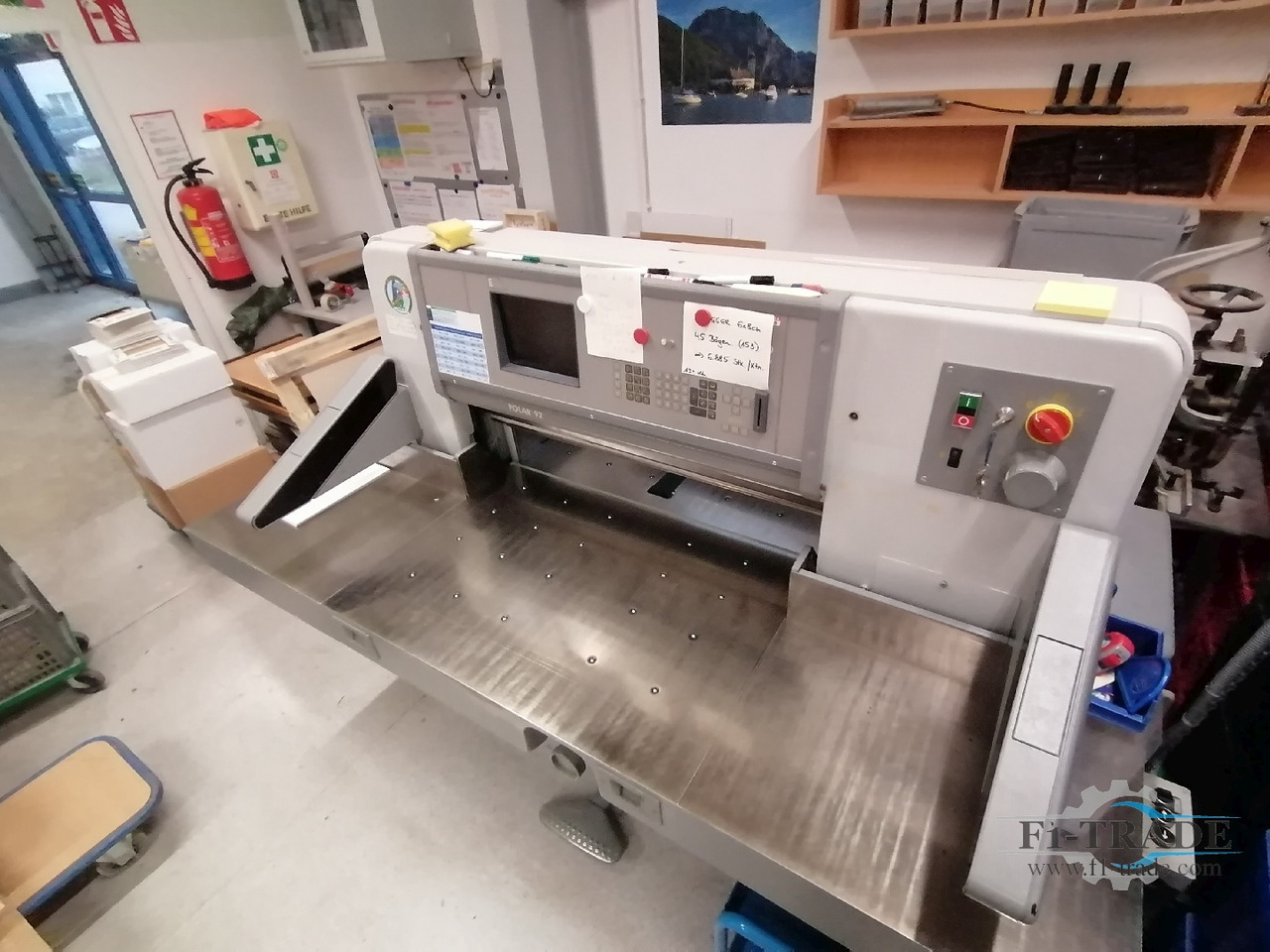 Polar 92 E - Бумагорезательная машина: фото 2 Polar 92 E - Бумагорезательная машина: фото 2