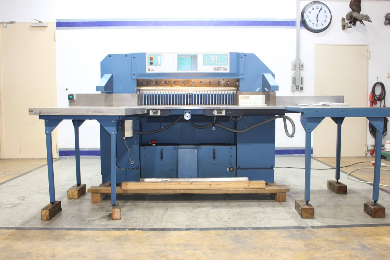 Schneider Senator 115H - Бумагорезательная машина: фото 1 Schneider Senator 115H - Бумагорезательная машина: фото 1