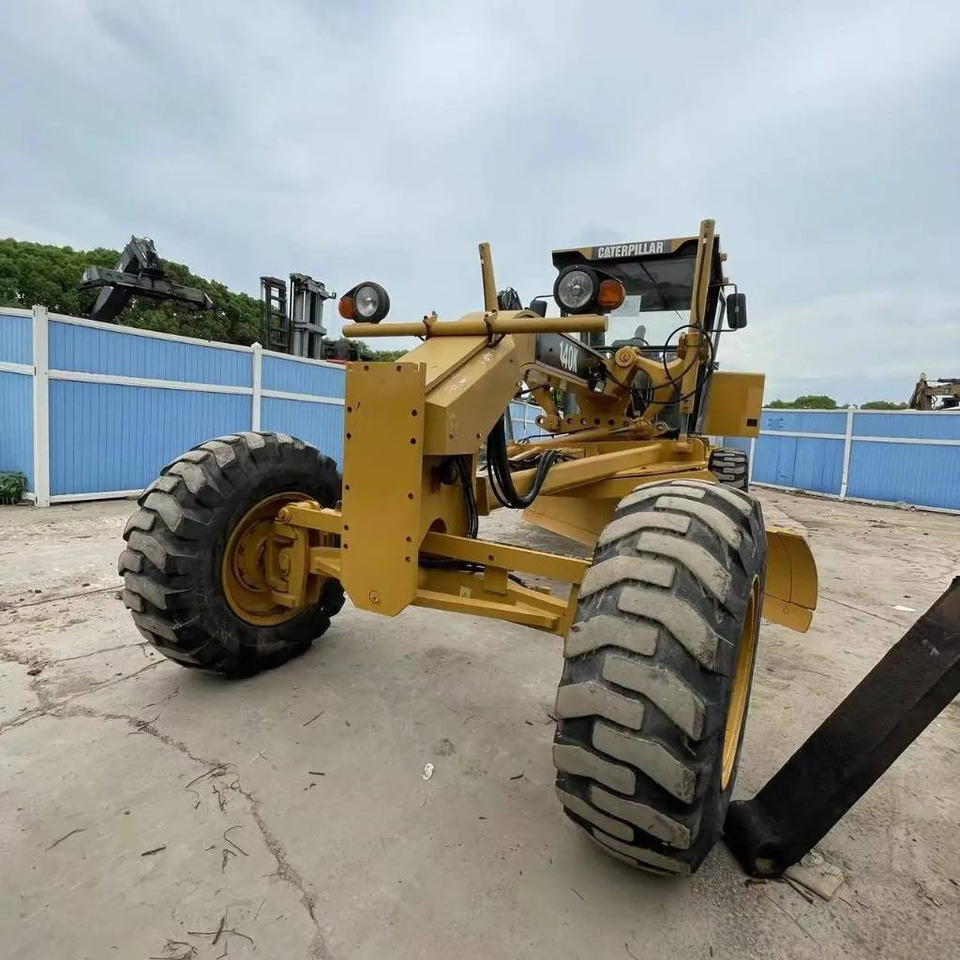 CAT 140K - Грейдер: фото 1 CAT 140K - Грейдер: фото 1