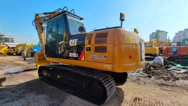 CAT 320D - Гусеничный экскаватор: фото 2 CAT 320D - Гусеничный экскаватор: фото 2