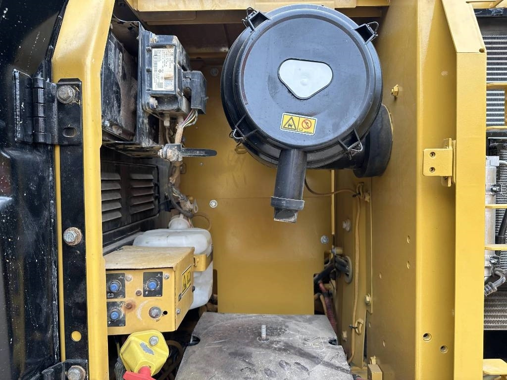 CAT 320D - Гусеничный экскаватор: фото 5 CAT 320D - Гусеничный экскаватор: фото 5