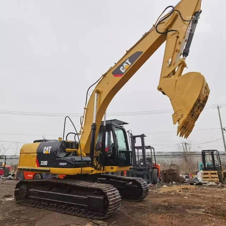 CAT 320D - Гусеничный экскаватор: фото 3 CAT 320D - Гусеничный экскаватор: фото 3