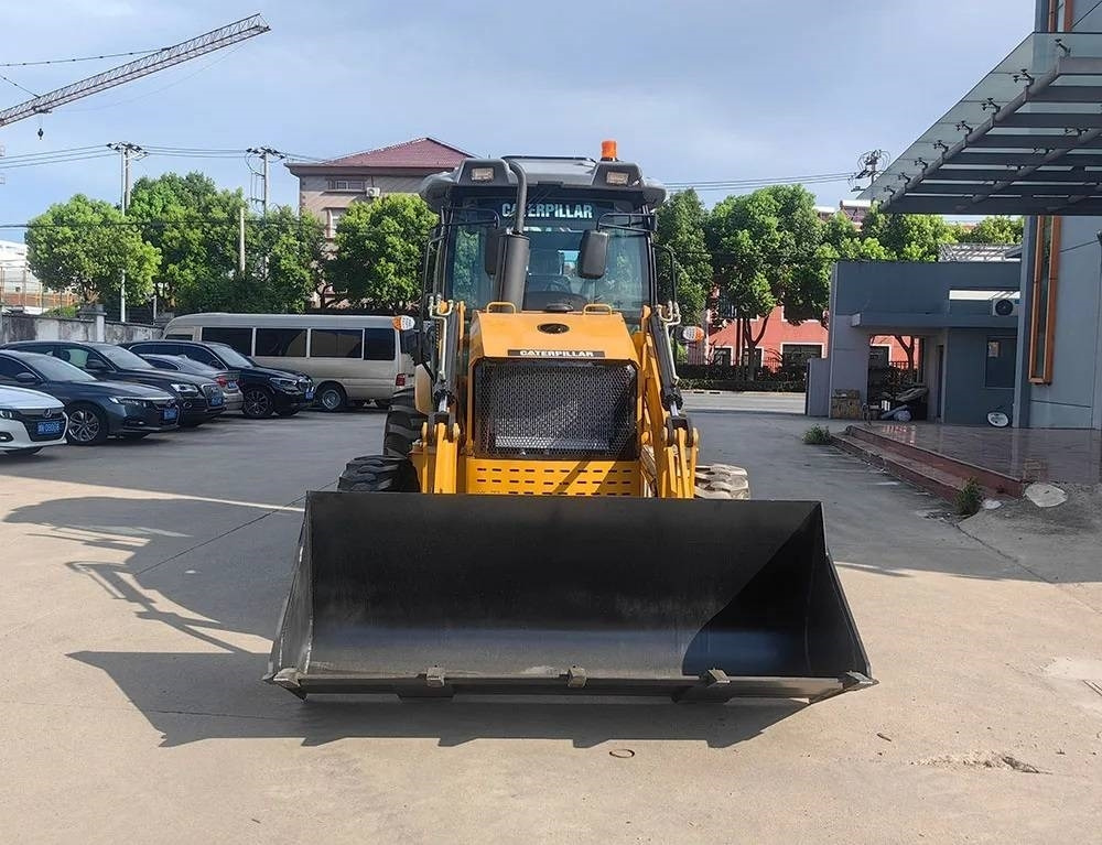 CAT 420F - Экскаватор-погрузчик: фото 3 CAT 420F - Экскаватор-погрузчик: фото 3