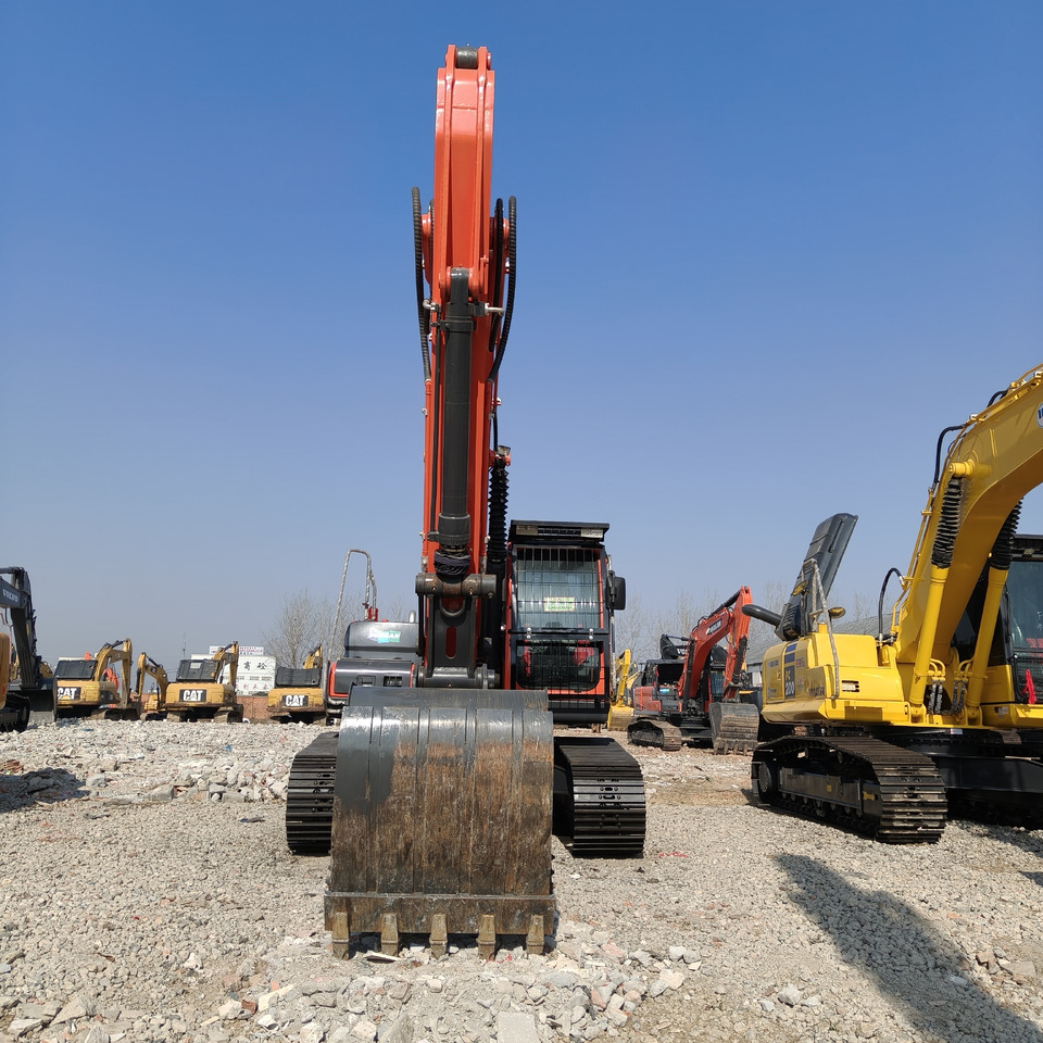 DOOSAN DX225LCA - Гусеничный экскаватор: фото 2 DOOSAN DX225LCA - Гусеничный экскаватор: фото 2