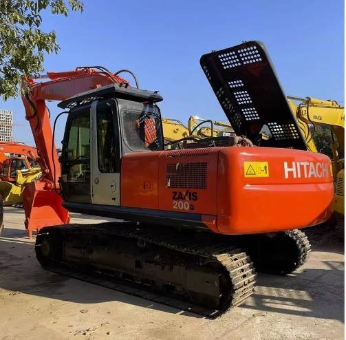Hitachi ZX200 - Гусеничный экскаватор: фото 5 Hitachi ZX200 - Гусеничный экскаватор: фото 5