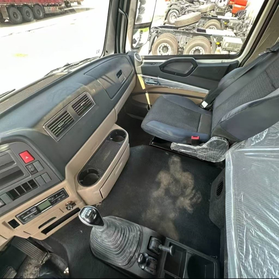 Howo 371 8x4 - Самосвал: фото 2 Howo 371 8x4 - Самосвал: фото 2