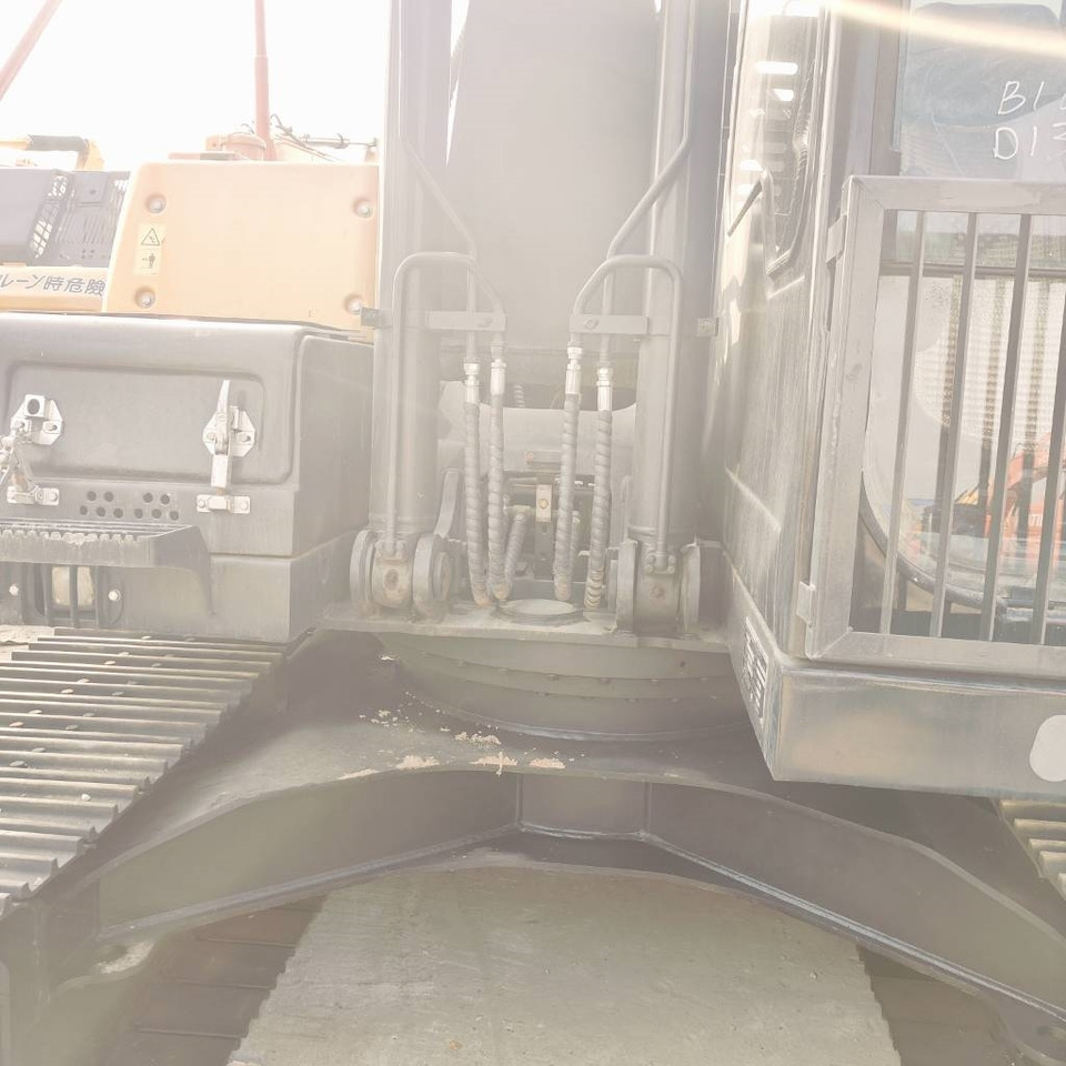 Volvo EC140 - Гусеничный экскаватор: фото 2 Volvo EC140 - Гусеничный экскаватор: фото 2