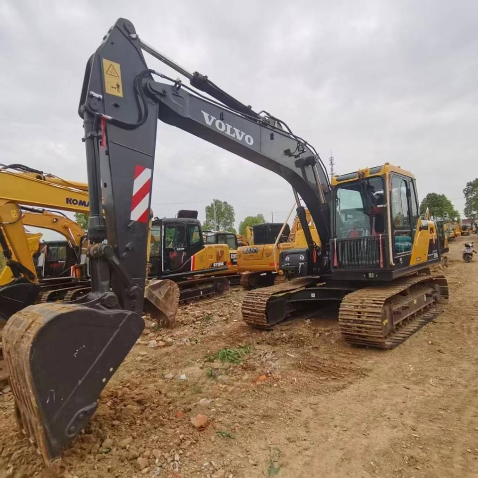 Volvo EC140 - Гусеничный экскаватор: фото 1 Volvo EC140 - Гусеничный экскаватор: фото 1