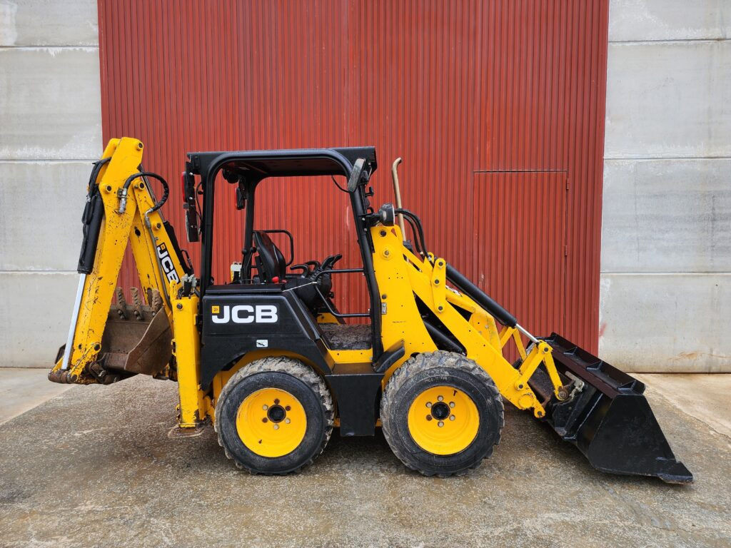 JCB 1CX - Экскаватор-погрузчик: фото 1 JCB 1CX - Экскаватор-погрузчик: фото 1