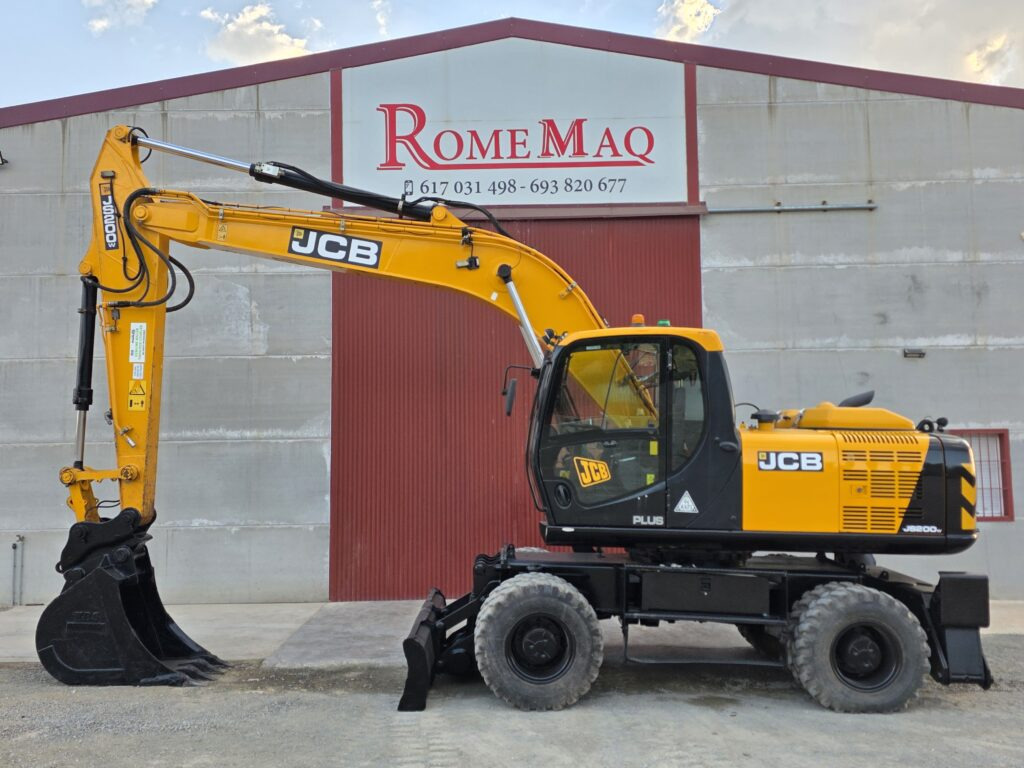 JCB JS200WT4 - Колёсный экскаватор: фото 1 JCB JS200WT4 - Колёсный экскаватор: фото 1