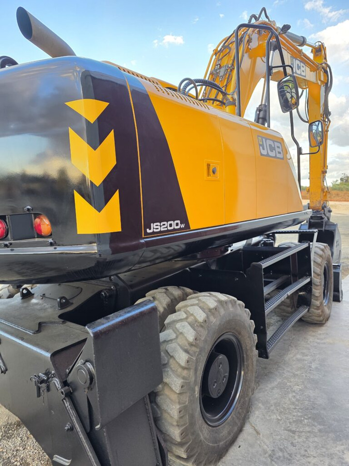 JCB JS200WT4 - Колёсный экскаватор: фото 4 JCB JS200WT4 - Колёсный экскаватор: фото 4
